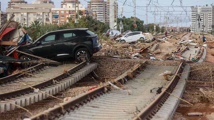 Telediario 2 - Valencia, incomunicada por tren después de la DANA