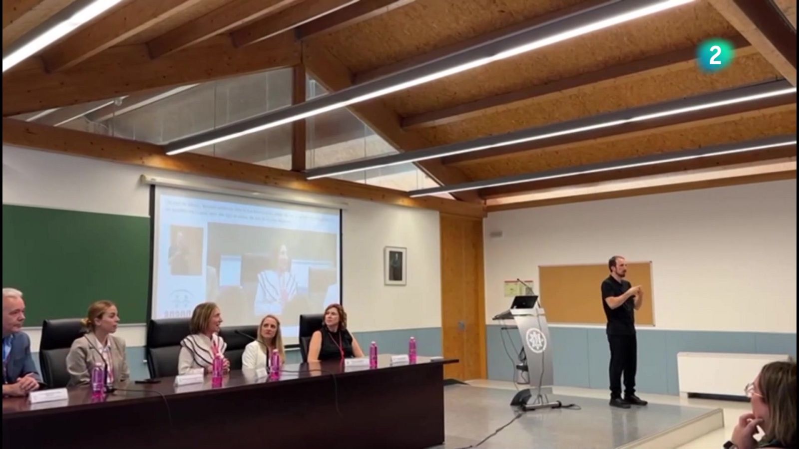 45 aniversario de la Asociación APANDA - En lengua de signos | Ver