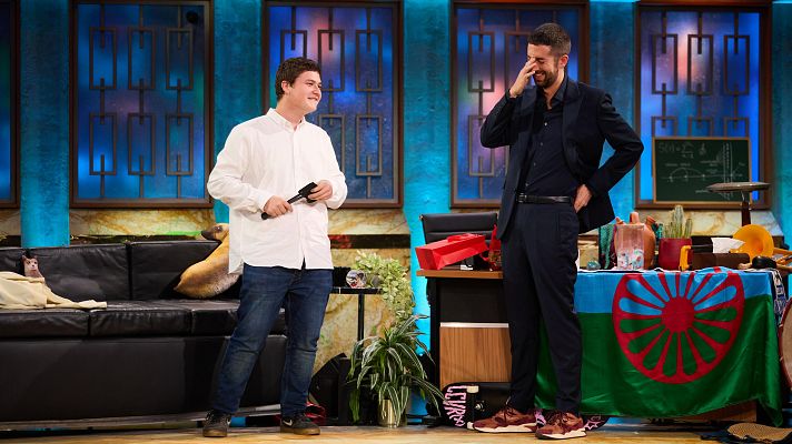 La Revuelta - Miquel Montoro, Luisa Mayol, Luis Tosar y  La María