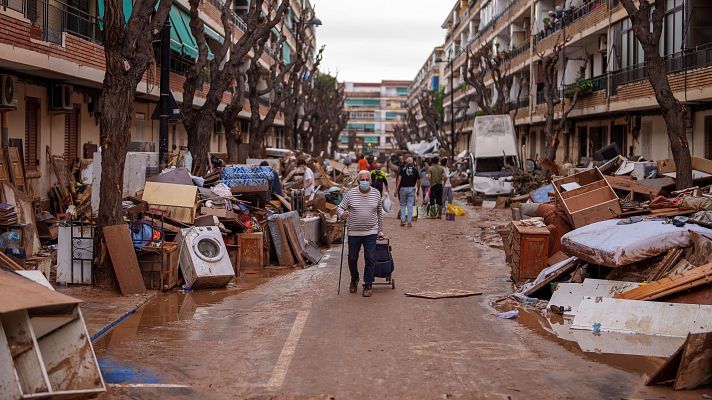 La hora de La 1 - Un grupo de amigos salvaron a un hombre atrapado en su tienda: "Nosotros decidimos bajar y abrir un hueco"