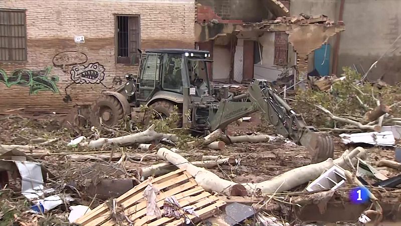 Les assegurances ja han rebut 35.800 reclamacions pels danys de la DANA a València - L'Informatiu | Veure