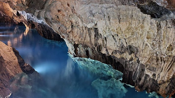 Espacios naturales espectaculares - De Gulpiyuri a las montañas sagradas