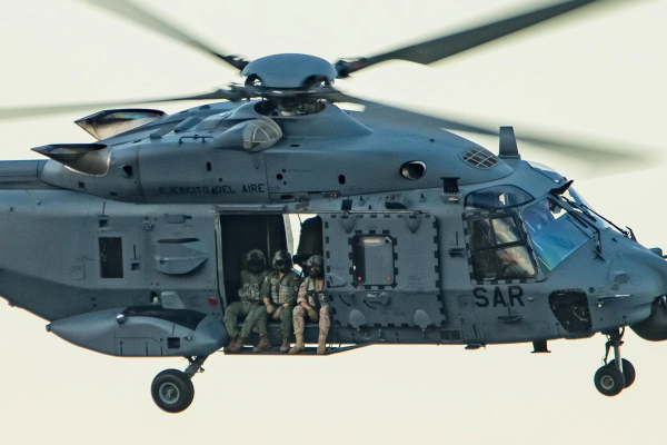 Telediario 2 - La vista aérea de la DANA: acompañamos al Ejército del Aire y del espacio en su misión de ayuda