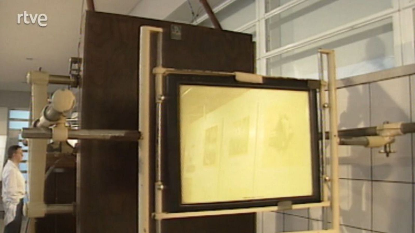 Conflicte a pisos de Badia del Vallès; Cent anys de radiologia - Impactes | Veure