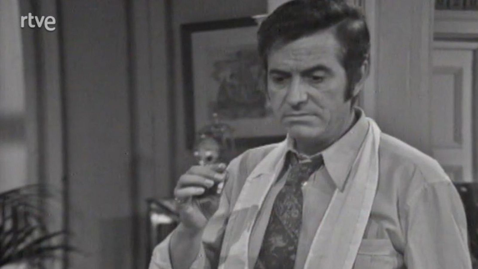 Buenas noches, señores - Nuestro hogar - Buenas noches, señores | Ver