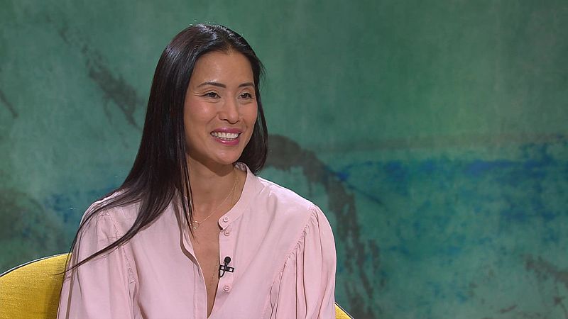 Noms Propis - Xuan Lan, professora de ioga