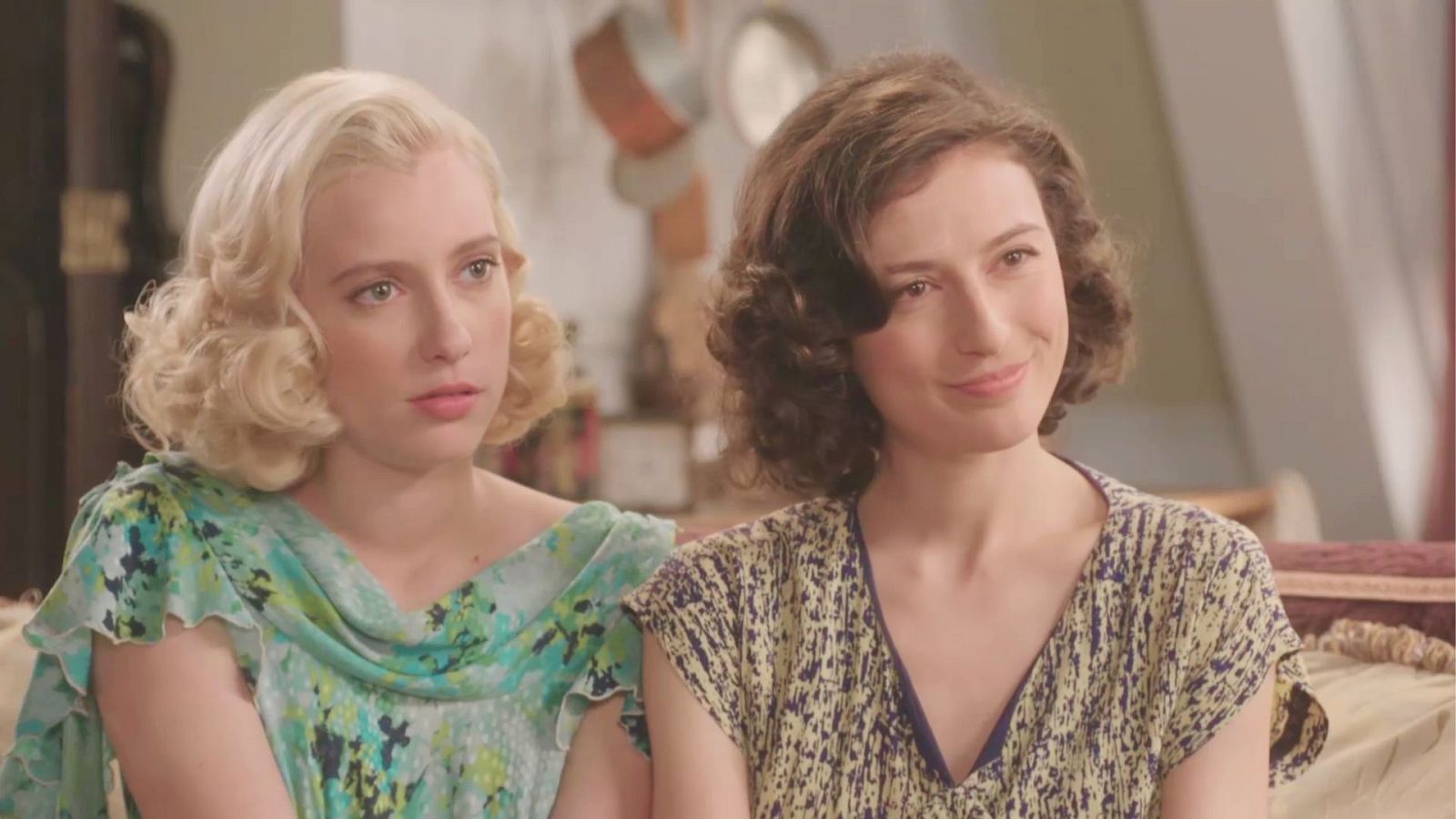 Inés mete la pata en su entrevista con Robles - Salón de té La Moderna | Ver