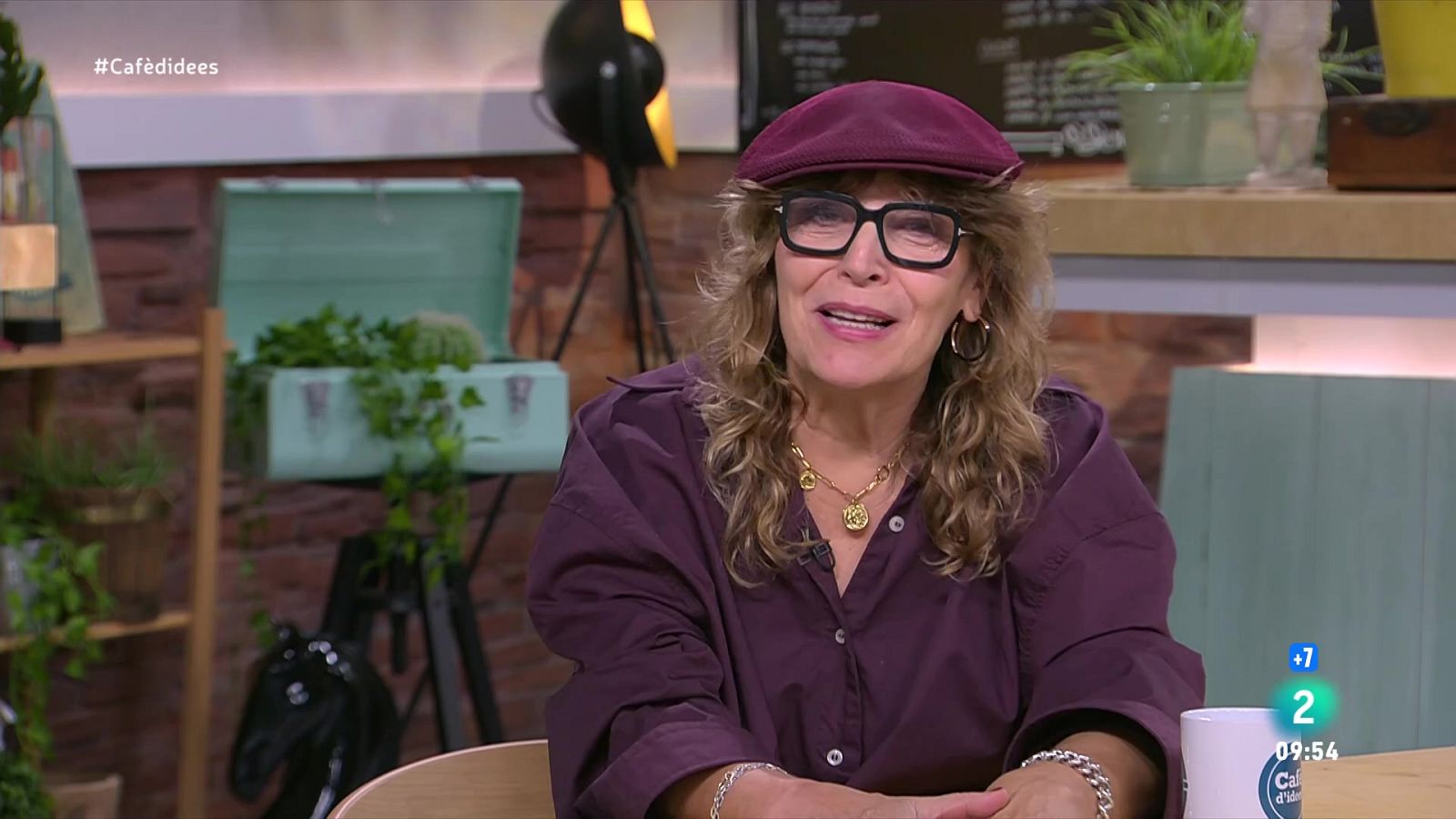 Maria Ripoll ens presenta la pel·lícula 'Yo no soy esa' - Cafè d'idees | Veure