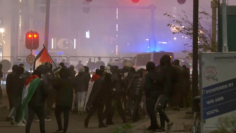 Disturbios entre hinchas israelíes y manifestantes propalestinos en Ámsterdam - Telediario Internacional | Ver