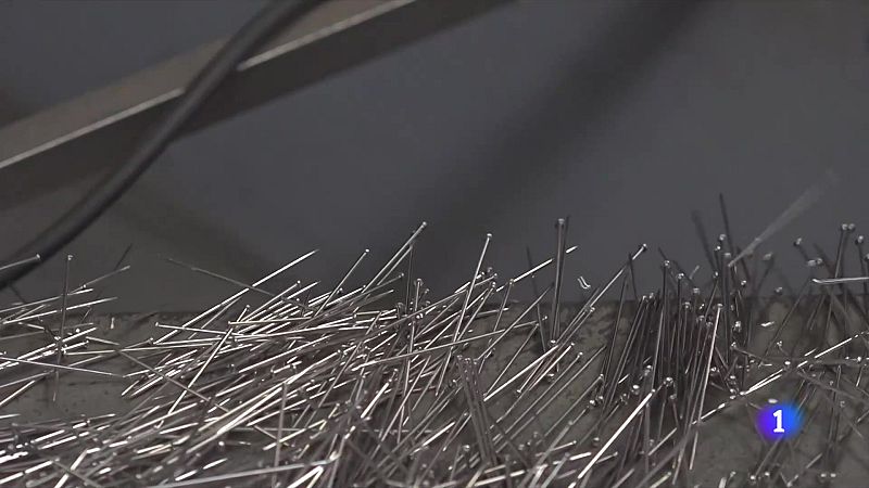 L'última fàbrica d'agulles d'Espanya celebra 100 anys - L'Informatiu | Veure