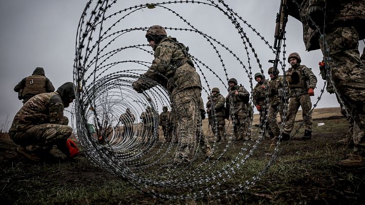 Telediario Fin de Semana - Un autobús medicalizado evacúa soldados heridos en el frente ucraniano