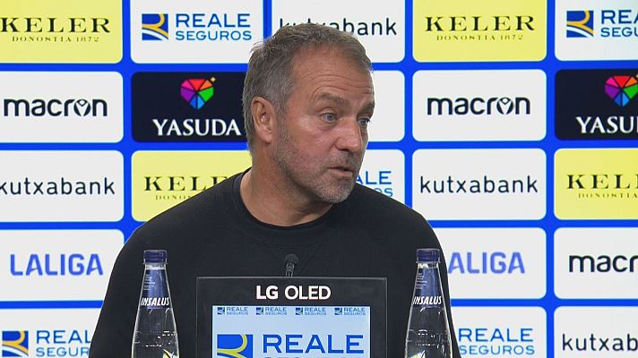 Fútbol - Flick: "Anular el gol de Lewandowski ha sido una mala decisión"