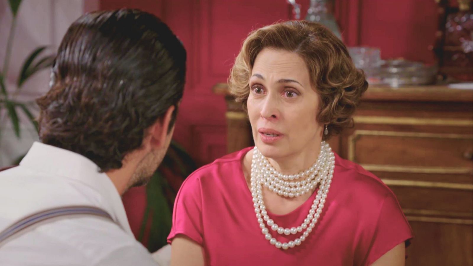 Maruja sufre por su aventura secreta - Salón de té La Moderna | Ver