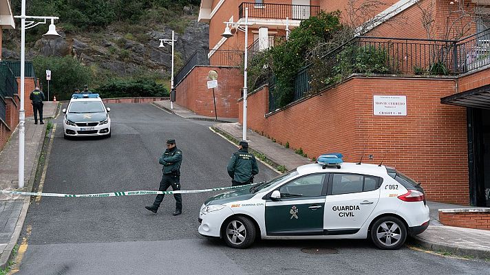 Telediario 1 - Condenan a uno de los hermanos que mataron a su madre en Castro Urdiales a seis años de internamiento