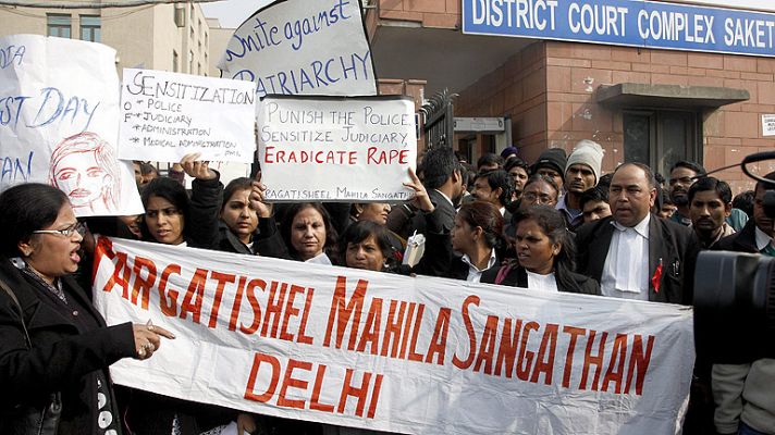 Telediario 1 - La India no quiere más violaciones