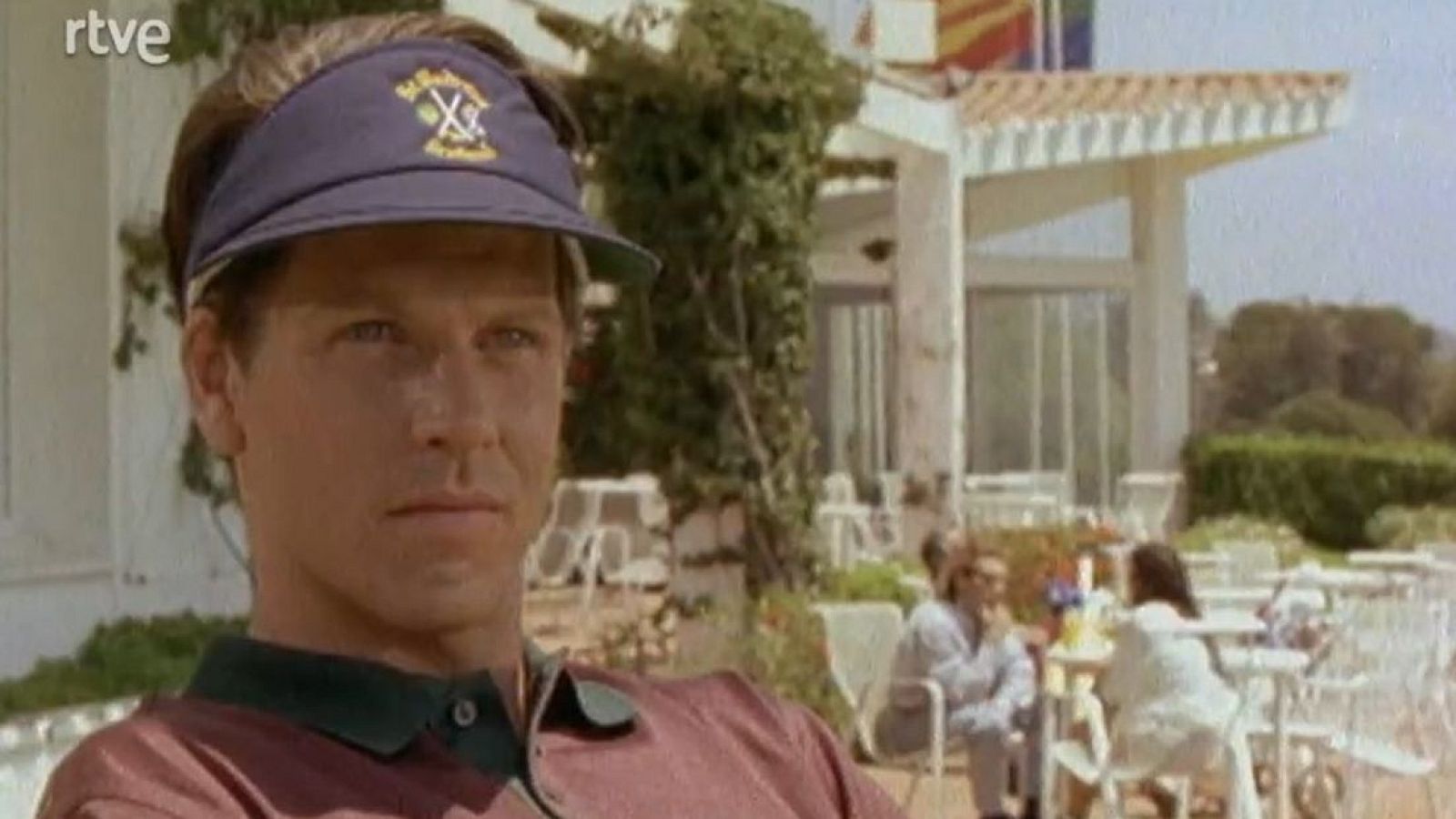 Delantero - Una montaña por escalar - Delantero | Ver