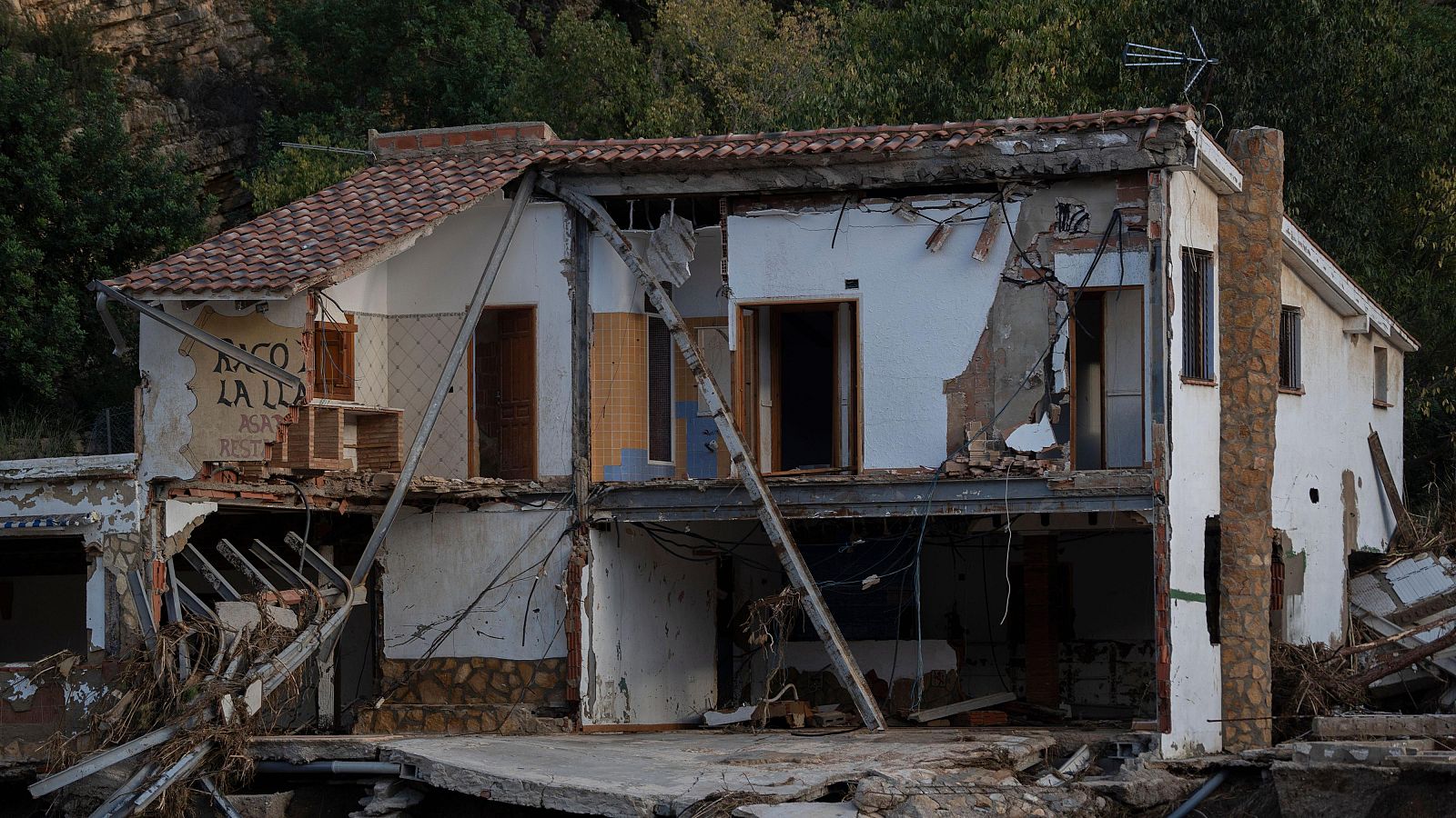 Ayudas para superar catástrofes naturales: ¿son suficientes? - Telediario 1 | Ver