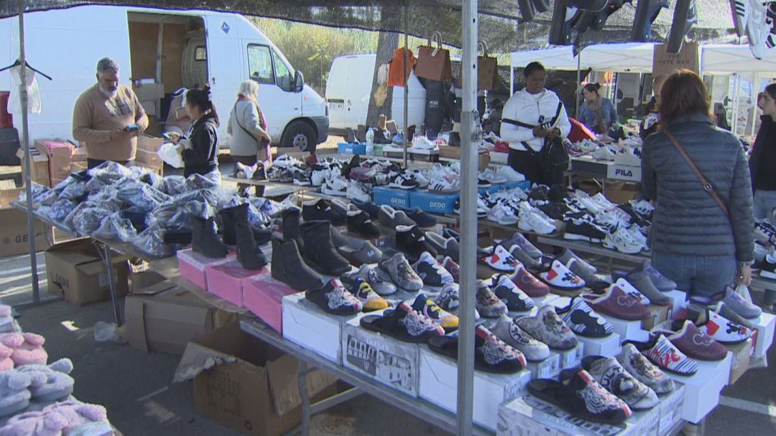 Nova etapa pel mercat ambulant de Canovelles - L'Informatiu | Veure