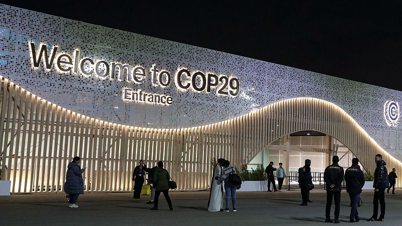 La COP29 que se celebra en Bakú encara su recta final: "Se tiene que llegar a un nuevo objetivo de financiación climática"