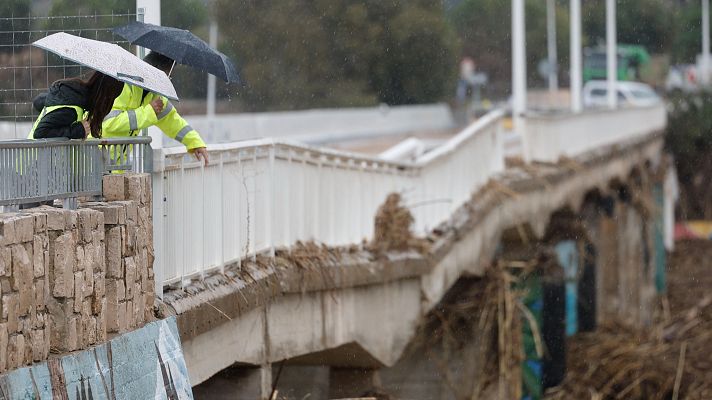 Telediario Fin de Semana - Telediario 2 en 4' - 17/11/24