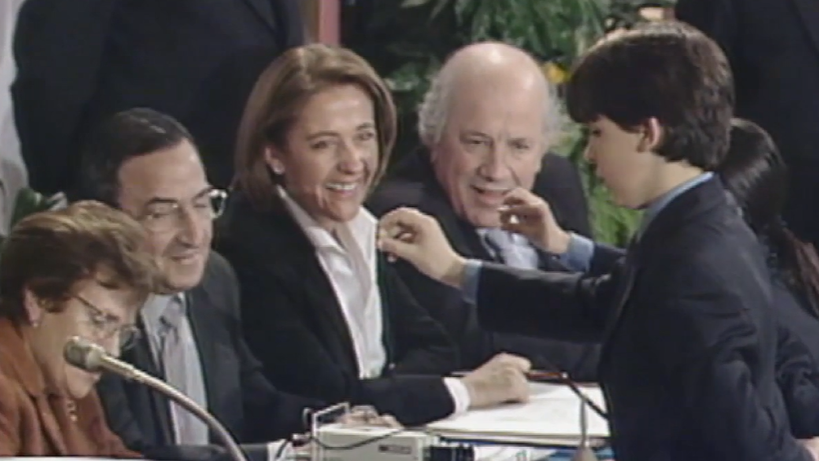 2001: el Gordo de la Lotería de Navidad fue el 18795 | Ver