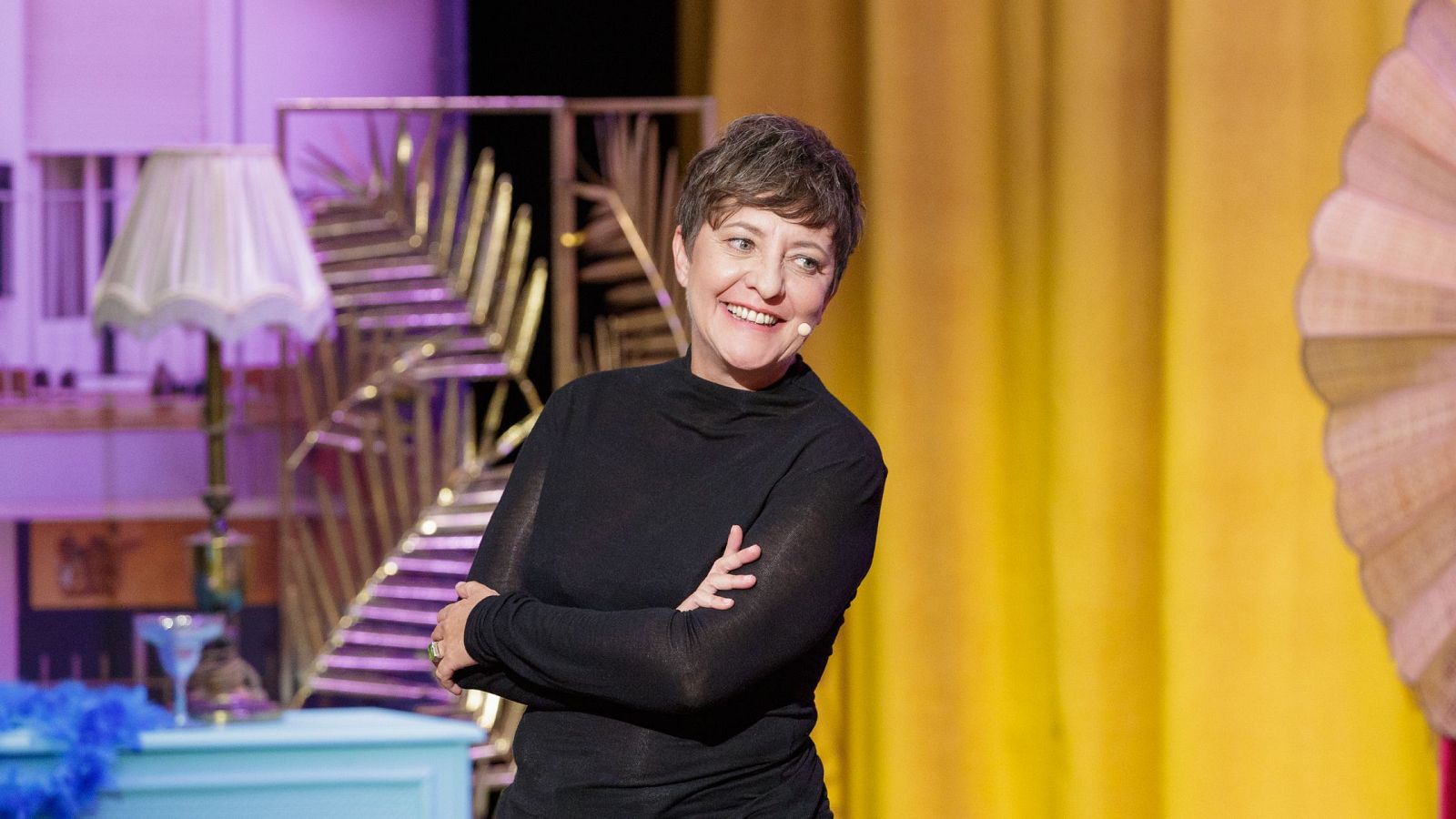 Eva Hache aparece por sorpresa en el estreno de 'Al cielo con ella' - Al cielo con ella | Ver