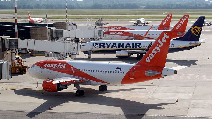 Telediario 1 - Consumo sanciona con 179 millones de euros a cinco aerolíneas por prácticas abusivas