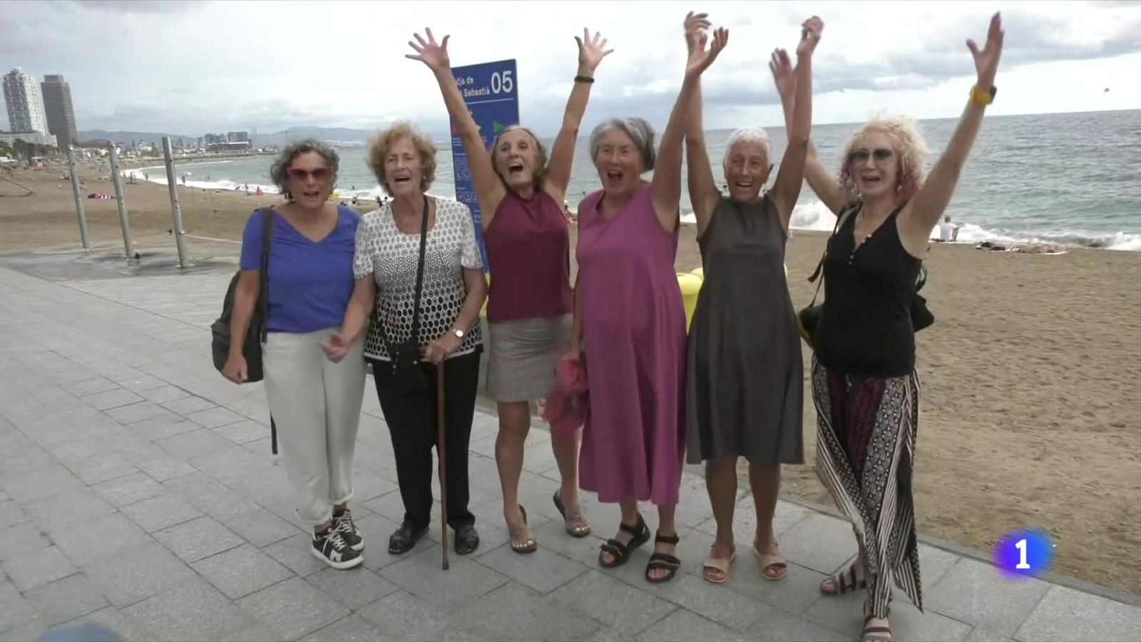 25 anys de capbussades diàries sense interrupció - L'Informatiu | Veure