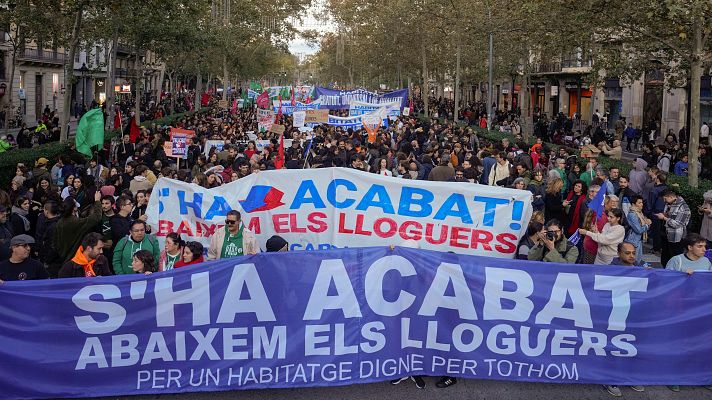 Telediario Fin de Semana - Manifestación masiva en Barcelona para exigir una bajada de los precios del alquiler