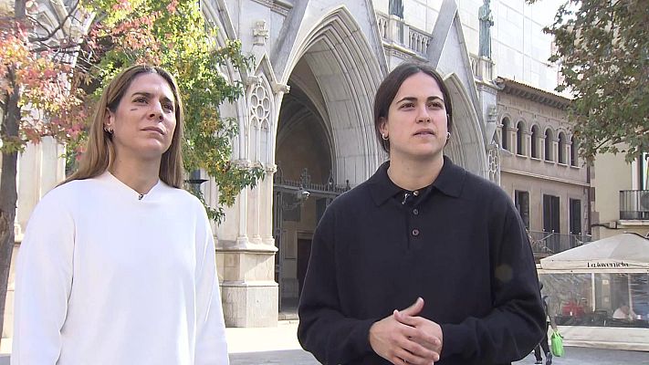 Hockey hierba y sala - Reportaje Clara Pérez y Xantal Giné