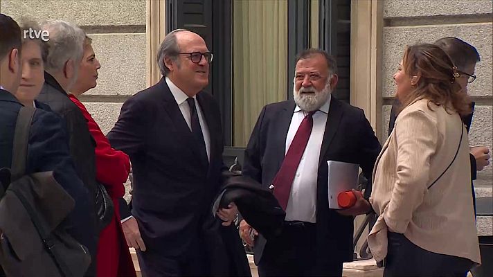 Parlamento - Informe abusos iglesia