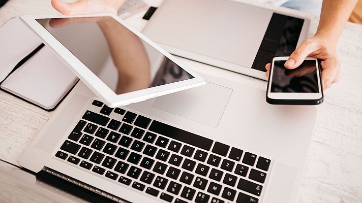 Saber vivir - ¿Cuánto nos afectan las pantallas?