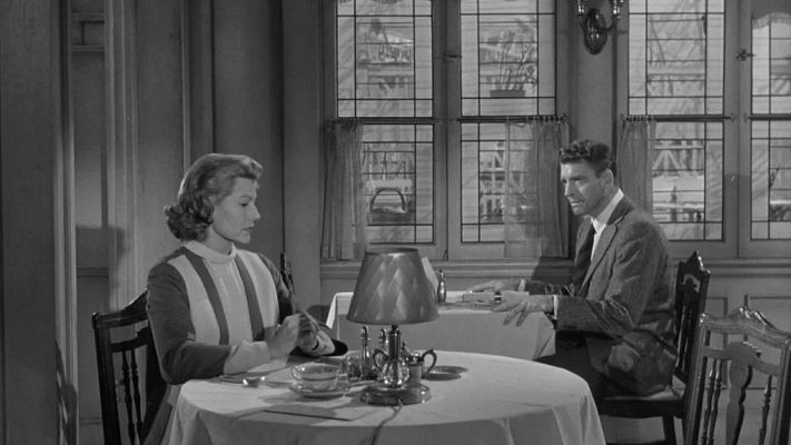 ¡Qué grande es el cine! - Mesas separadas