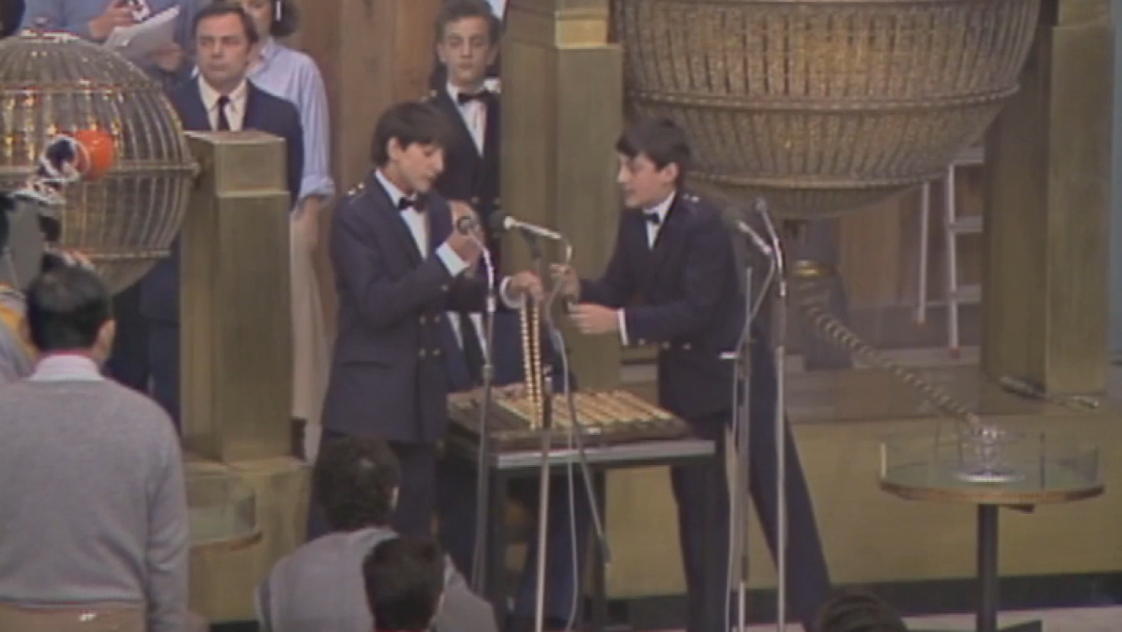 1984: el Gordo de la Lotería de Navidad fue el 50076 | Ver