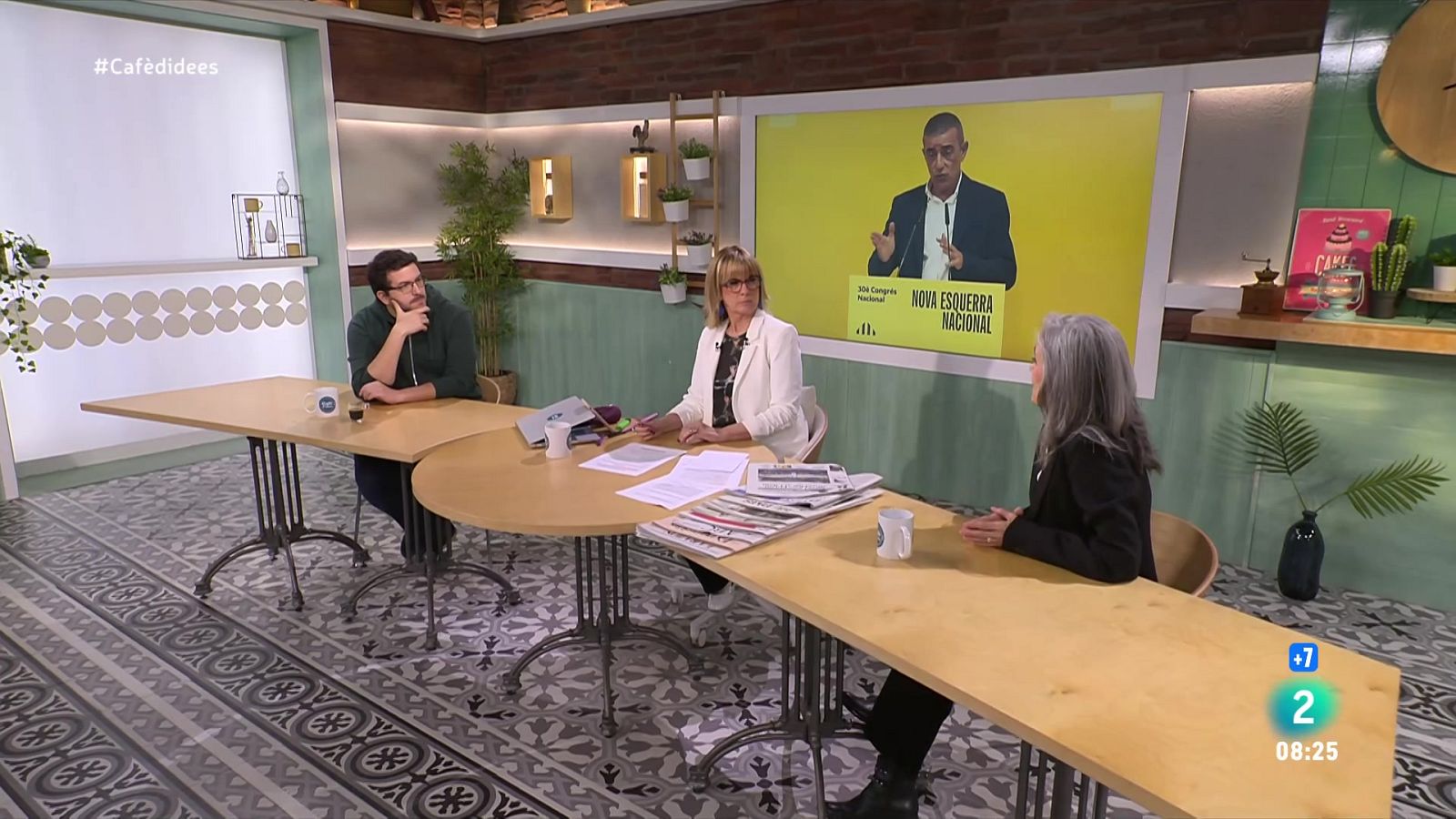 Gemma Nierga entrevista l'expresidenta del Parlament. Gerard Quintana i Josep Thió presenten disc. I parlem de les estrelles amb Cristina Jolonch