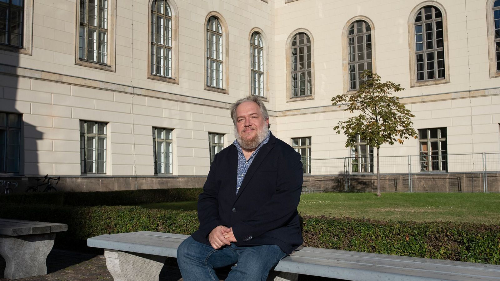 Mathias Enard escribe contra la guerra en 'Desertar' - Página Dos - Página Dos | Ver