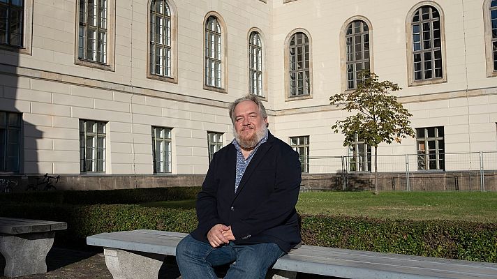 Página Dos - Mathias Enard y el alegato contra la guerra de 'Desertar'