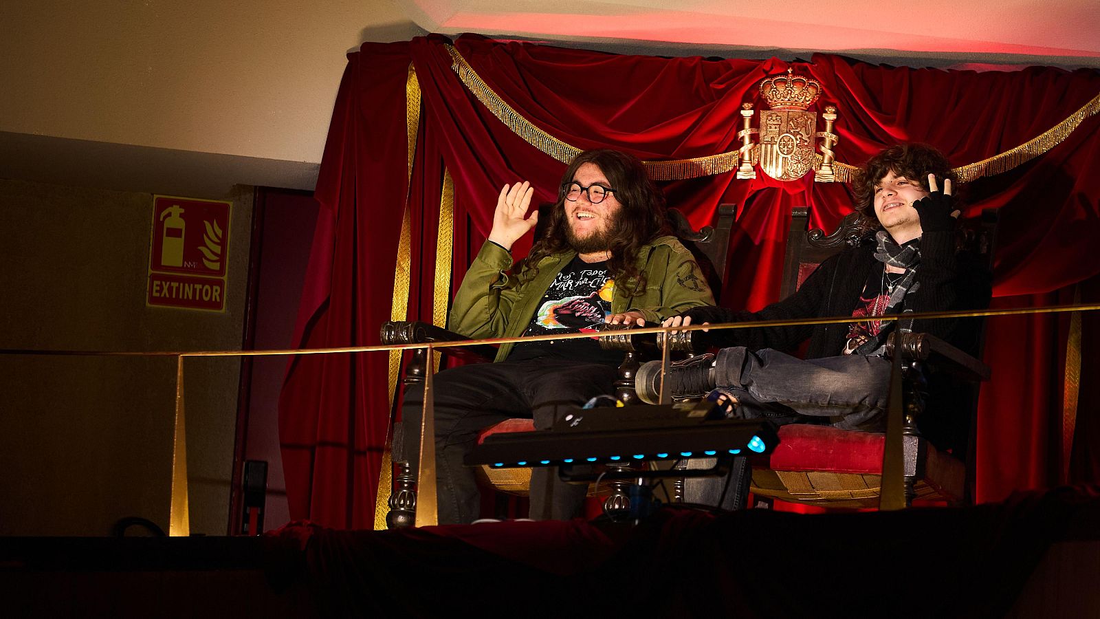 La Revuelta | Detective y Foxer entrevistarán a Broncano 27/11/24 - La Revuelta | Ver