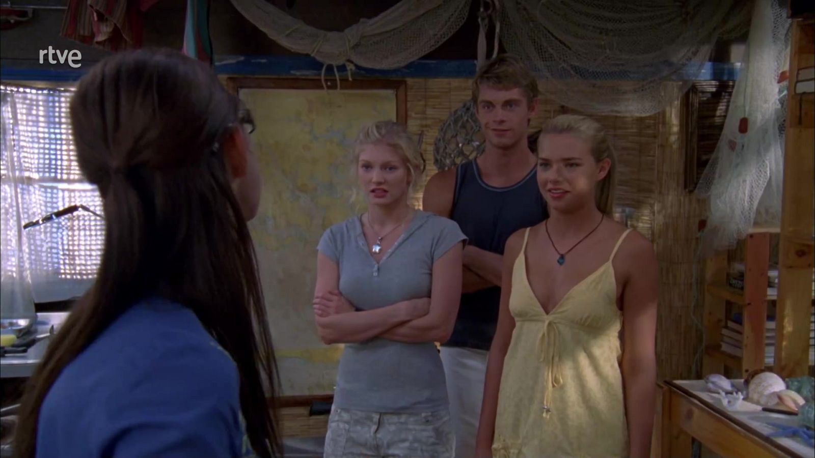 Una atracción magnética - H2O | Ver