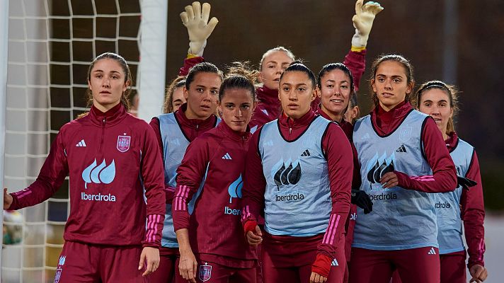 Telediario Matinal - España, a ganar a Corea y despejar dudas