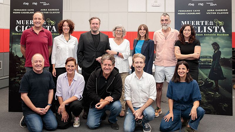 Vctor Clavijo y Pedro Casablanc en 'Muerte de un ciclista' | Ver