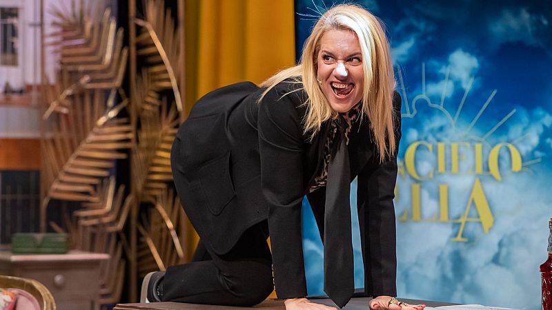 Henar Álvarez: "Mejor ser una flipada que vivir arrodillada" - Al cielo con ella | Ver