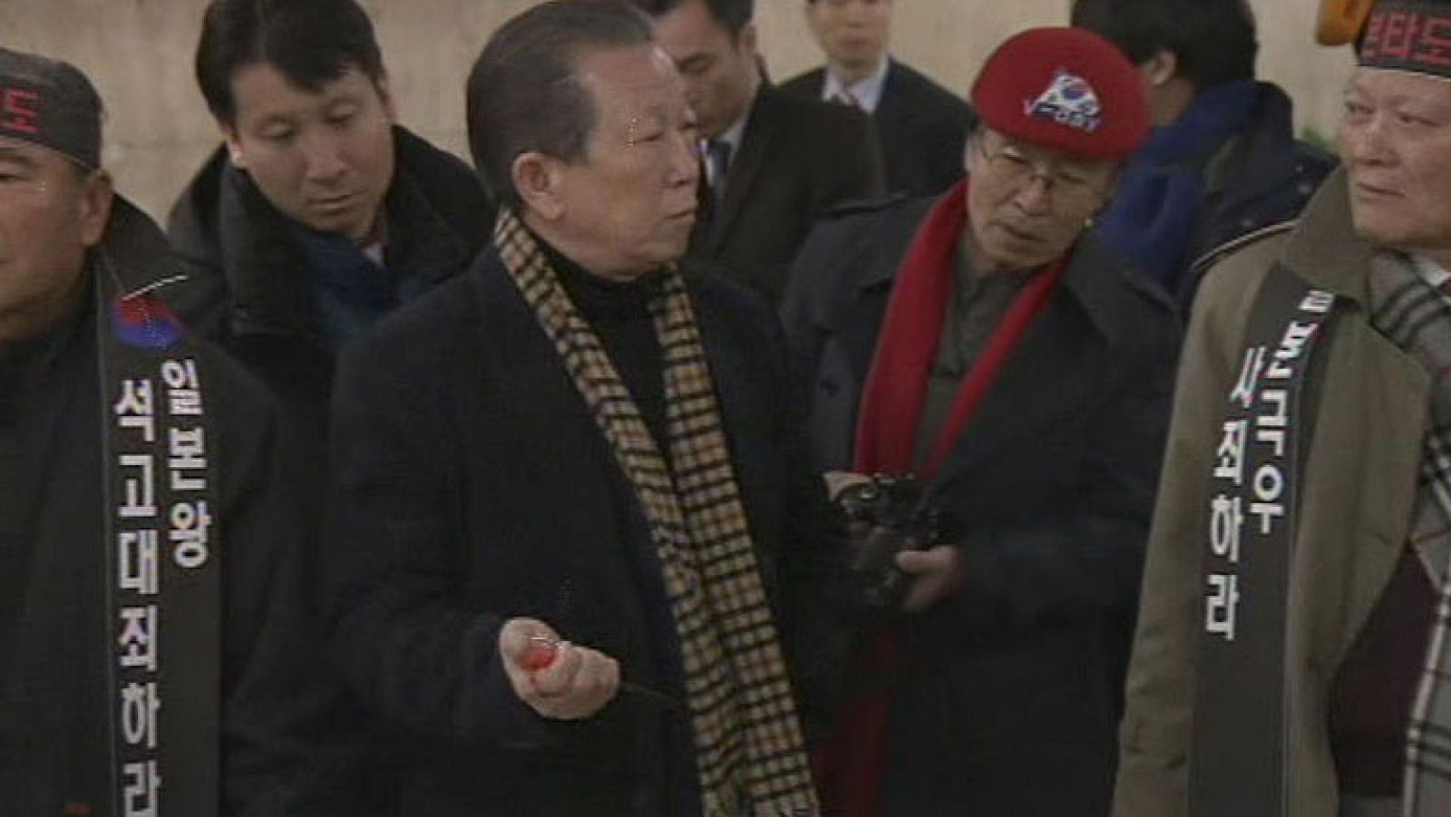 Hara kiri en en protesta contra la visita oficial japonesa a Corea del Sur