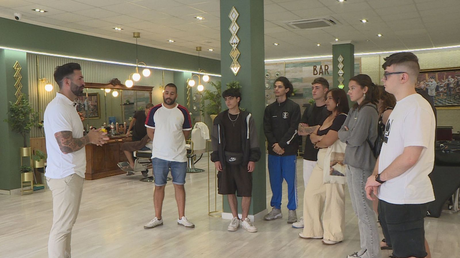 Comando actualidad - De NINIS a SISIS - ver ahora