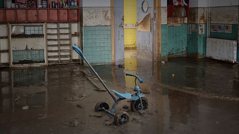 Informe semanal - Un mes en el barro