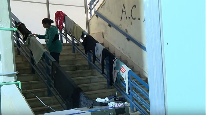 Telediario Fin de Semana - La destrucción de 100.000 edificios mantiene a miles de personas en refugios del Líbano pese a la tregua