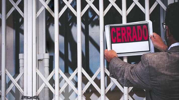 Telediario 1 - Declive del pequeño comercio mientras las grandes cadenas no paran de crecer