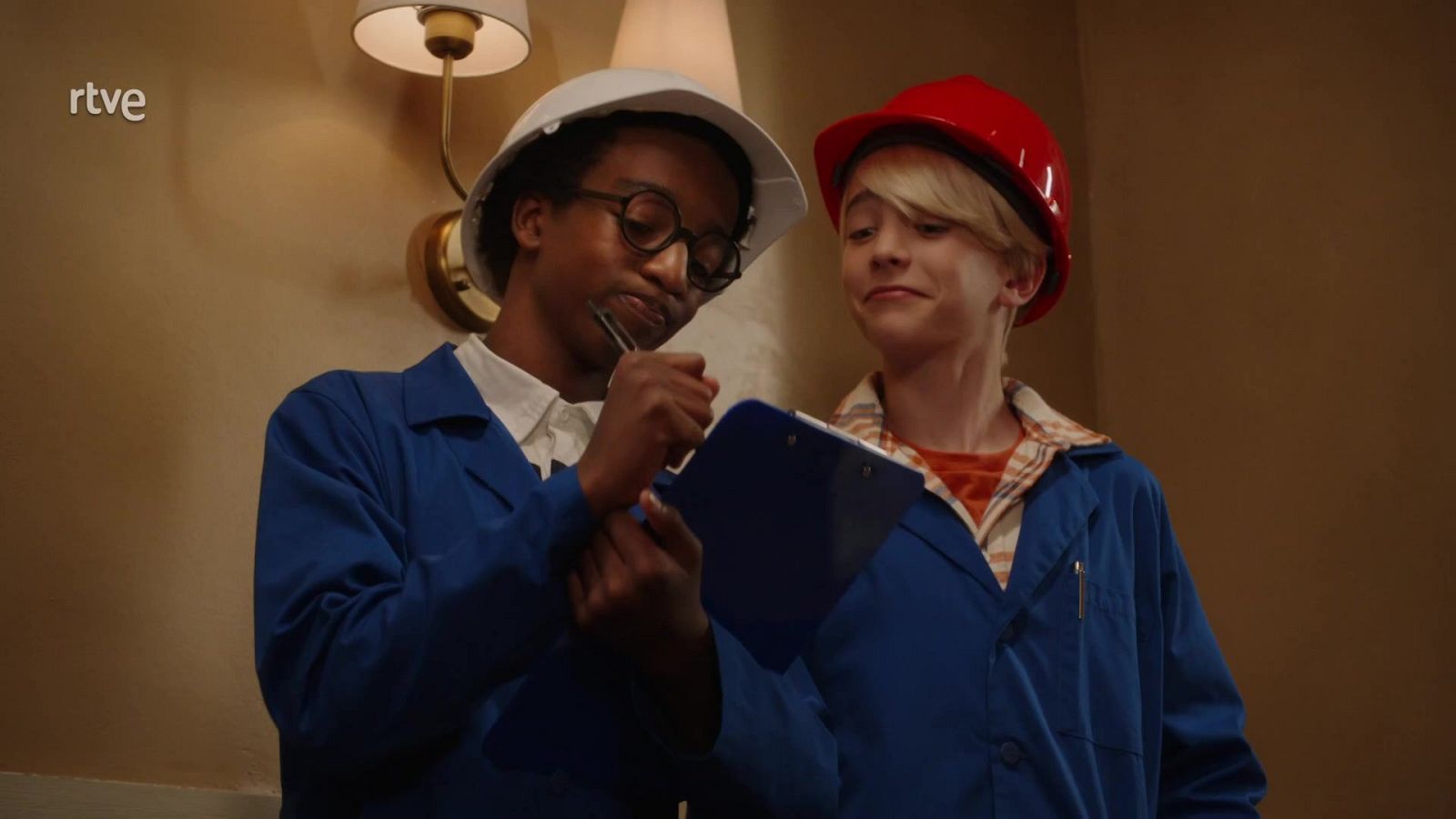 En cuerpo y alma - Una verdadera casa de locos | Ver