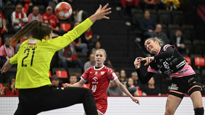 Europeo Femenino de Balonmano - Anne Erauskin: "Cada vez que recibíamos el balón parecía lucha libre"