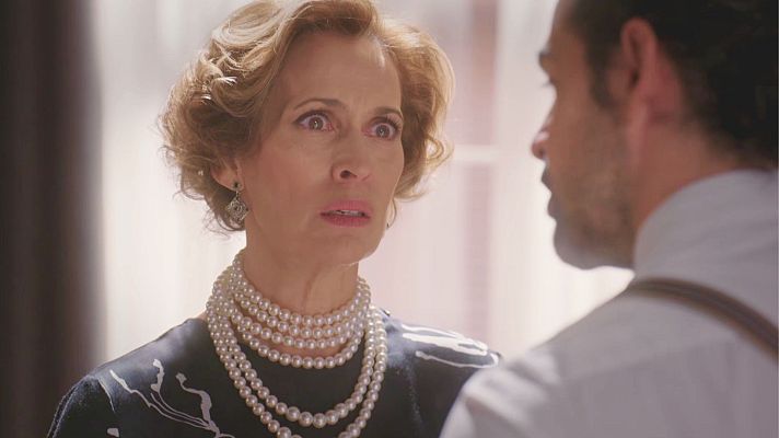 Salón de té La Moderna - César alerta a Maruja